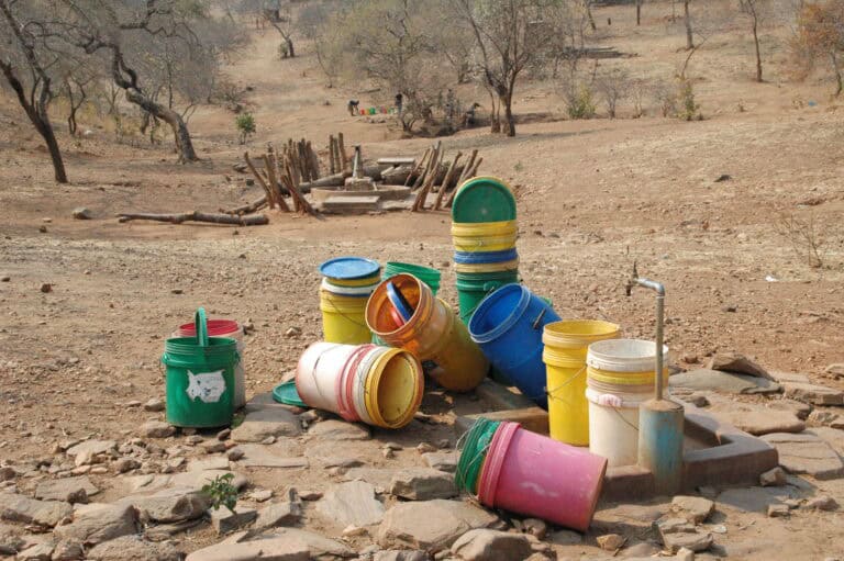 Eine Stunde Wasser, 23 Stunden Hoffnung